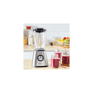 Moulinex preparando smoothie natural para a família