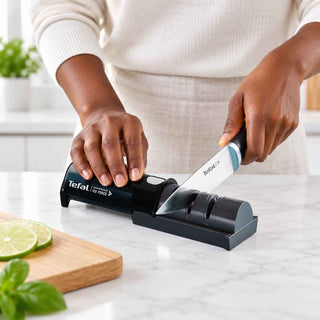 Afiador de Facas Retrátil Tefal Ice Force - Twisted Media