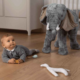 Elefante de Pelúcia Childhome – Um Companheiro Gigante - Twisted Media 
