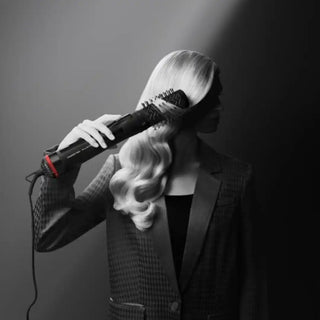 Escova Rotativa Rowenta x Karl Lagerfeld Brush - Twisted Media 