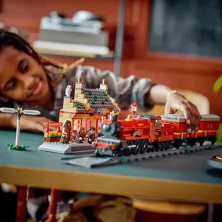 LEGO Harry Potter Hogwarts Express e Estação de Hogsmeade - Twisted Media  