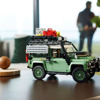Land Rover Classic Defender 90 LEGO Icons - Twisted Media 