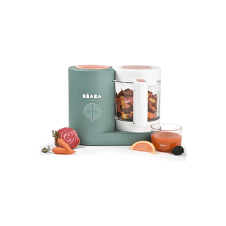 Babycook Neo Eucalipto cozinhando legumes no vapor, preservando os nutrientes.