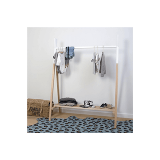 Cabideiro Tipi Naturel CHILDHOME, design moderno e prático para o quarto do bebê. Twisted Media