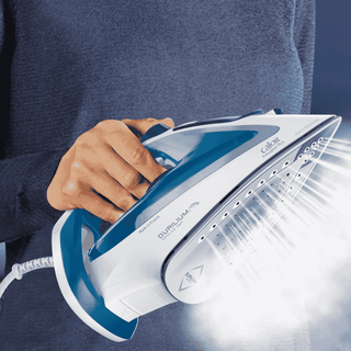 Ferro a vapor Calor Easygliss 2 FV5751C0 com sola Durilium Airglide e potência de 2700 W na cor branco e verde - Twisted Media