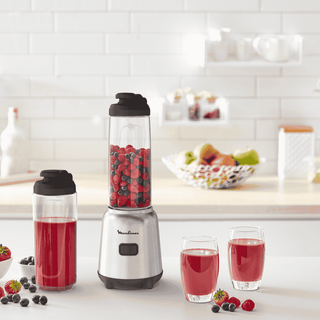  Liquidificador Moulinex LM15FD10 Mini Blender de 300W com corpo em inox | Twisted Media