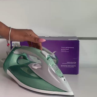 Philips Ferro de Passar a Vapor 2600W com Jato de Vapor de Até 220g e Base SteamGlide Plus - Twisted Media