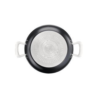 Detalhe do revestimento TITANIUM ANTI-SCRATCH da panela Tefal Unlimited 26cm.